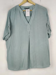 Buy online pre-used pre-loved 100% authentic & Original branded Primark (SWT-7812) available in Pakistan. Top international brands avilable.