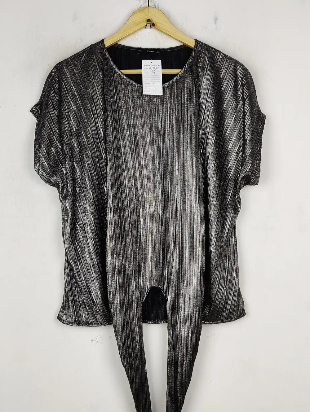 Buy online pre-used pre-loved 100% authentic & Original branded F&F (SWT-7837) available in Pakistan. Top international brands avilable.