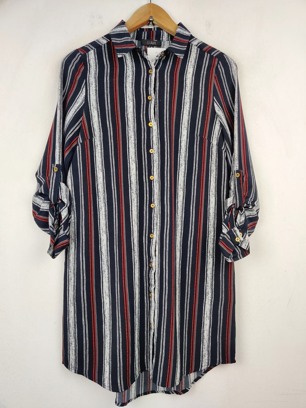 Buy online pre-used pre-loved 100% authentic & Original branded Kiah (SWT-80) available in Pakistan. Top international brands avilable.