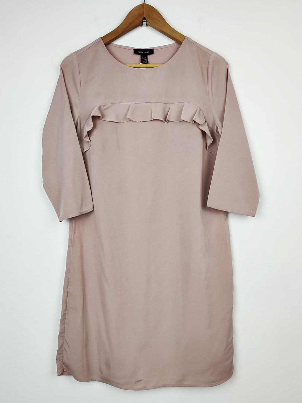 Buy online pre-used pre-loved 100% authentic & Original branded New Look (SWT-812) available in Pakistan. Top international brands avilable.