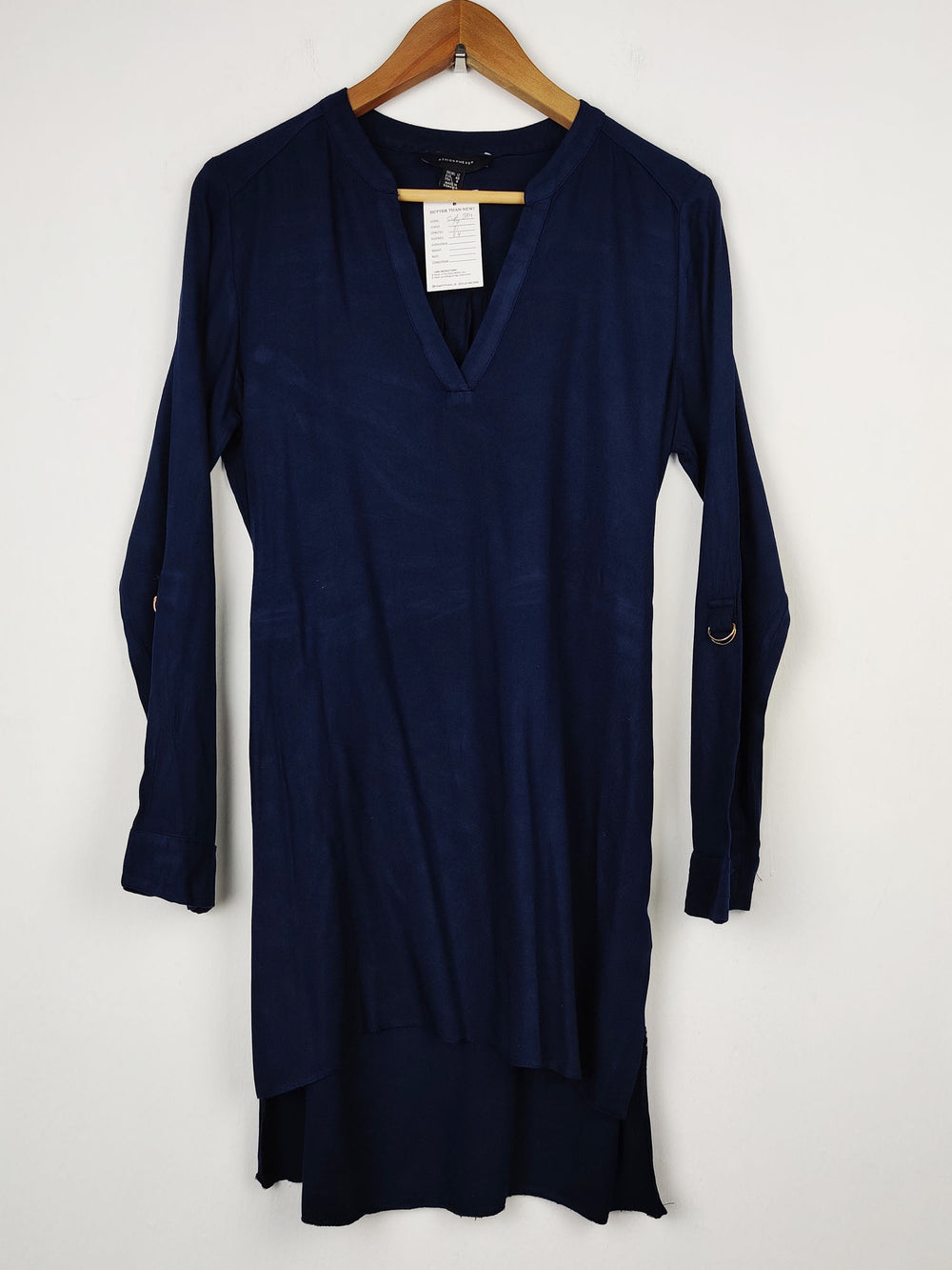 Buy online pre-used pre-loved 100% authentic & Original branded Atmosphere (SWT-814) available in Pakistan. Top international brands avilable.