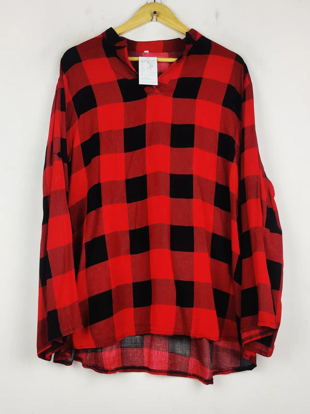 Buy online pre-used pre-loved 100% authentic & Original branded Unknown Brand (SWT-8154) available in Pakistan. Top international brands avilable.