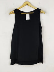 Buy online pre-used pre-loved 100% authentic & Original branded Dorothy Perkins (SWT-8304) available in Pakistan. Top international brands avilable.