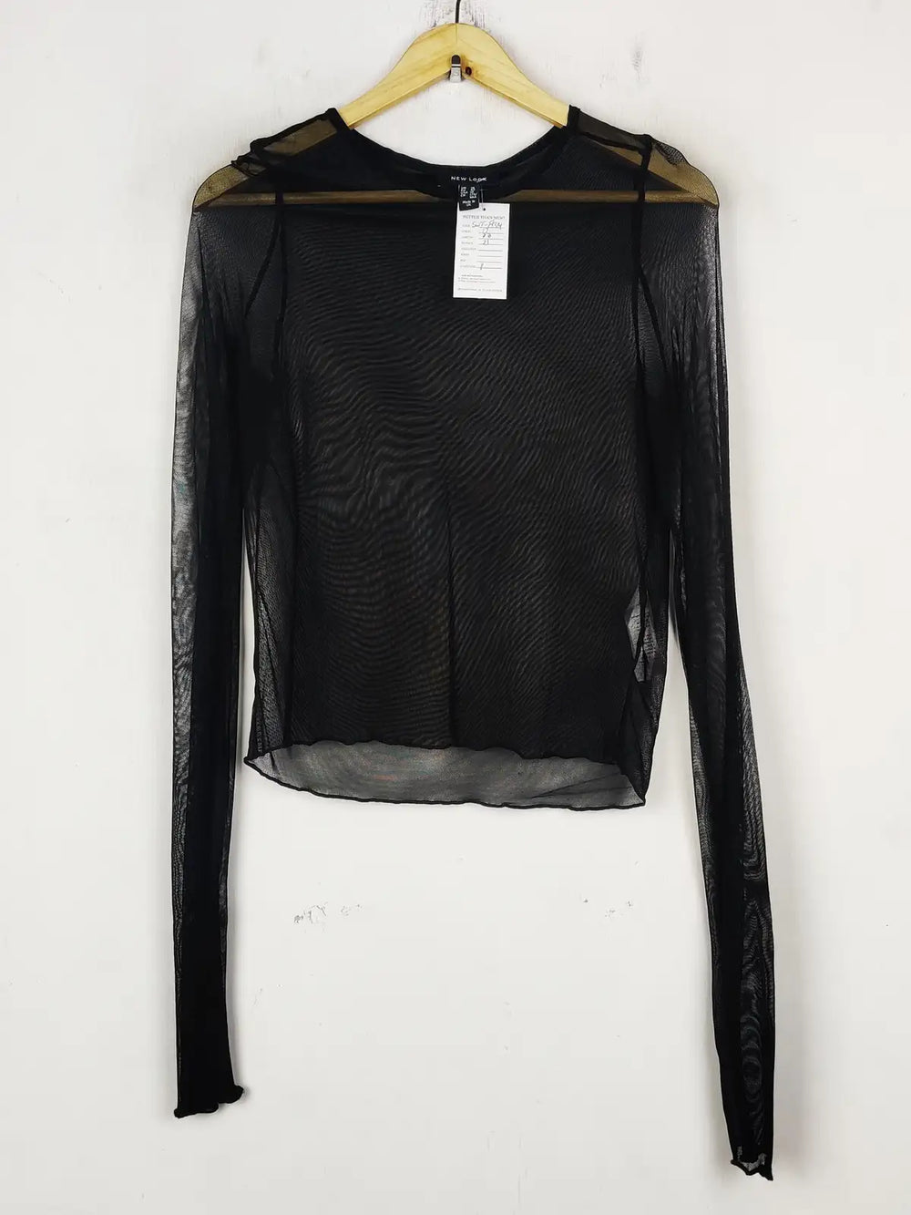 Buy online pre-used pre-loved 100% authentic & Original branded New Look (SWT-8314) available in Pakistan. Top international brands avilable.