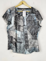 Buy online pre-used pre-loved 100% authentic & Original branded Planet (SWT-8329) available in Pakistan. Top international brands avilable.