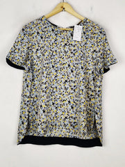 Buy online pre-used pre-loved 100% authentic & Original branded Zara Basics (SWT-8330) available in Pakistan. Top international brands avilable.