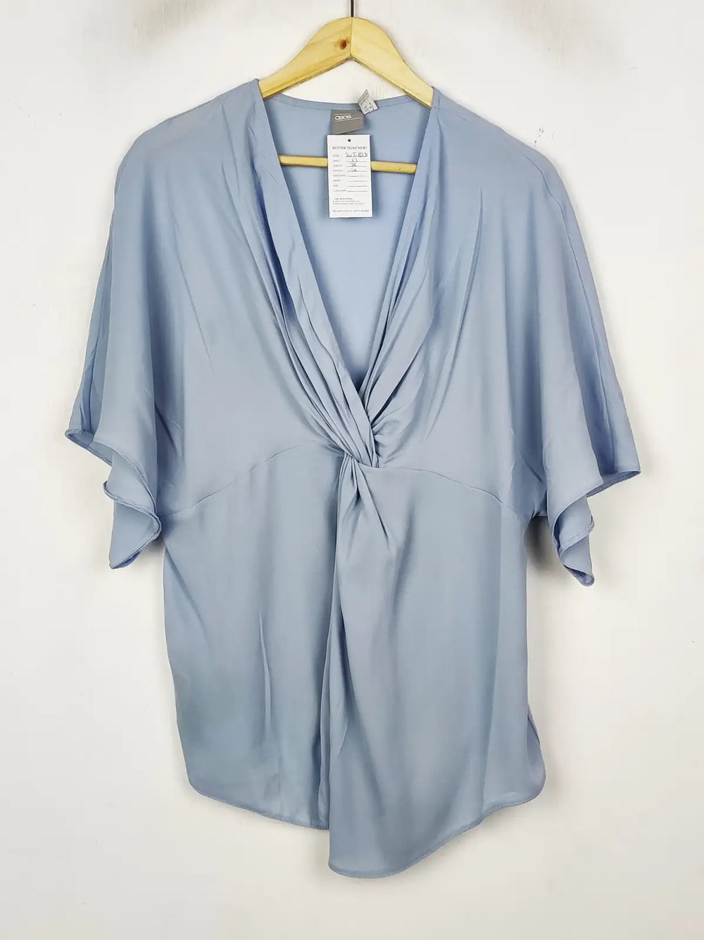 Buy online pre-used pre-loved 100% authentic & Original branded Asos (SWT-8331) available in Pakistan. Top international brands avilable.