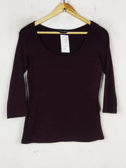 Buy online pre-used pre-loved 100% authentic & Original branded Dorothy Perkins (SWT-8398) available in Pakistan. Top international brands avilable.
