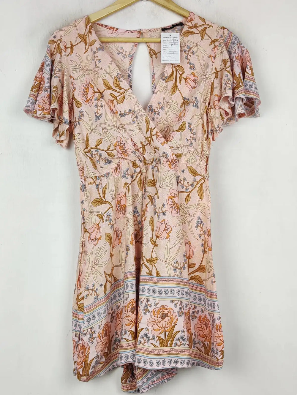 Buy online pre-used pre-loved 100% authentic & Original branded Shein (SWT-8526) available in Pakistan. Top international brands avilable.