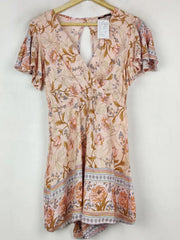 Buy online pre-used pre-loved 100% authentic & Original branded Shein (SWT-8526) available in Pakistan. Top international brands avilable.