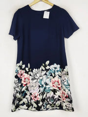 Buy online pre-used pre-loved 100% authentic & Original branded Dorothy Perkins (SWT-8667) available in Pakistan. Top international brands avilable.