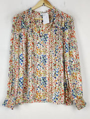 Buy online pre-used pre-loved 100% authentic & Original branded Maison Amelie (SWT-8675) available in Pakistan. Top international brands avilable.