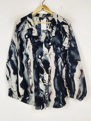 Buy online pre-used pre-loved 100% authentic & Original branded Shein (SWT-8679) available in Pakistan. Top international brands avilable.