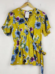 Buy online pre-used pre-loved 100% authentic & Original branded Primark (SWT-8725) available in Pakistan. Top international brands avilable.