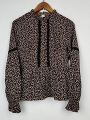 Buy online pre-used pre-loved 100% authentic & Original branded Shein (SWT-872) available in Pakistan. Top international brands avilable.