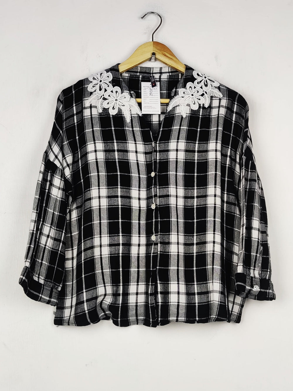Buy online pre-used pre-loved 100% authentic & Original branded Bare (SWT-8740) available in Pakistan. Top international brands avilable.