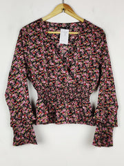 Buy online pre-used pre-loved 100% authentic & Original branded Boohoo (SWT-8780) available in Pakistan. Top international brands avilable.