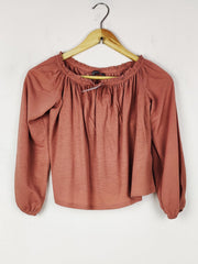 Buy online pre-used pre-loved 100% authentic & Original branded Bershka (SWT-8801) available in Pakistan. Top international brands avilable.