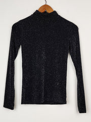 Buy online pre-used pre-loved 100% authentic & Original branded Unknown Brand (SWT-887) available in Pakistan. Top international brands avilable.