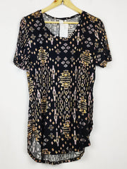 Buy online pre-used pre-loved 100% authentic & Original branded H&M (SWT-8954) available in Pakistan. Top international brands avilable.