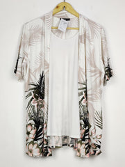 Buy online pre-used pre-loved 100% authentic & Original branded Forever 21 (SWT-8988) available in Pakistan. Top international brands avilable.