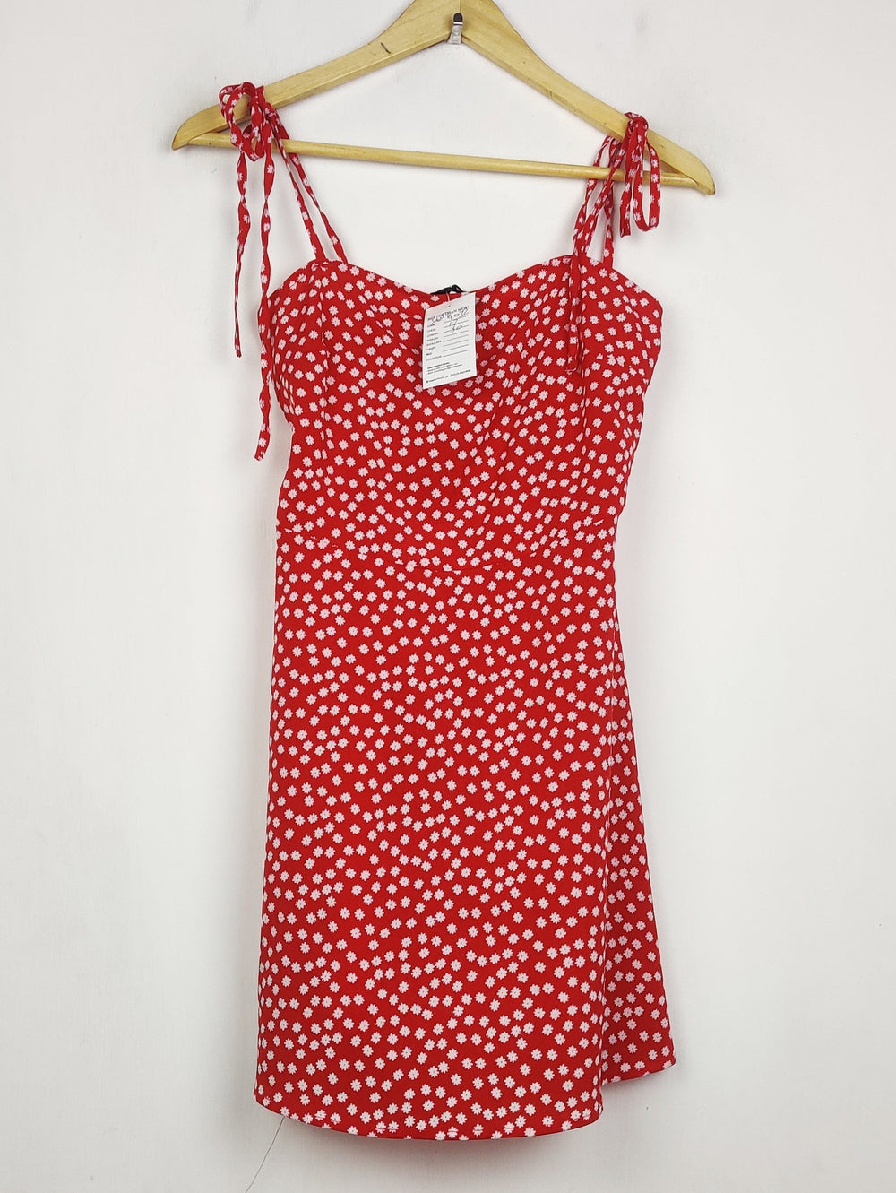 Buy online pre-used pre-loved 100% authentic & Original branded Shein (SWT-9032) available in Pakistan. Top international brands avilable.
