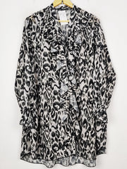 Buy online pre-used pre-loved 100% authentic & Original branded Unknown Brand (SWT-9054) available in Pakistan. Top international brands avilable.