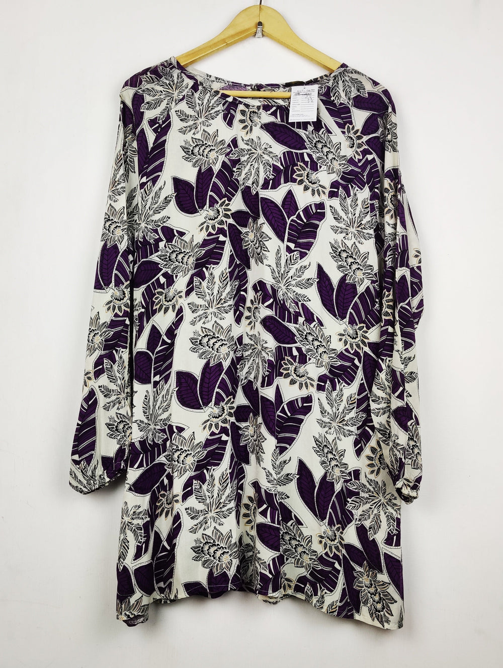 Buy online pre-used pre-loved 100% authentic & Original branded Moda Slim (SWT-9090) available in Pakistan. Top international brands avilable.