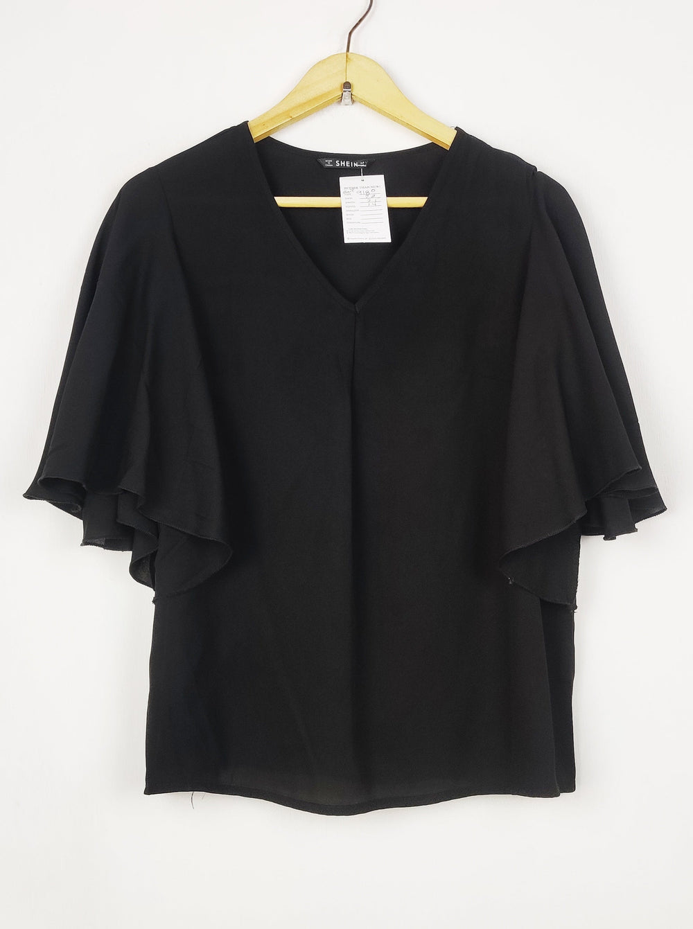 Buy online pre-used pre-loved 100% authentic & Original branded Shein (SWT-9180) available in Pakistan. Top international brands avilable.