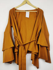 Buy online pre-used pre-loved 100% authentic & Original branded Boohoo (SWT-9220) available in Pakistan. Top international brands avilable.
