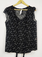 Buy online pre-used pre-loved 100% authentic & Original branded Atmosphere (SWT-9228) available in Pakistan. Top international brands avilable.