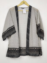 Buy online pre-used pre-loved 100% authentic & Original branded Per Una (SWT-9243) available in Pakistan. Top international brands avilable.