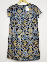 Buy online pre-used pre-loved 100% authentic & Original branded Boohoo (SWT-9258) available in Pakistan. Top international brands avilable.