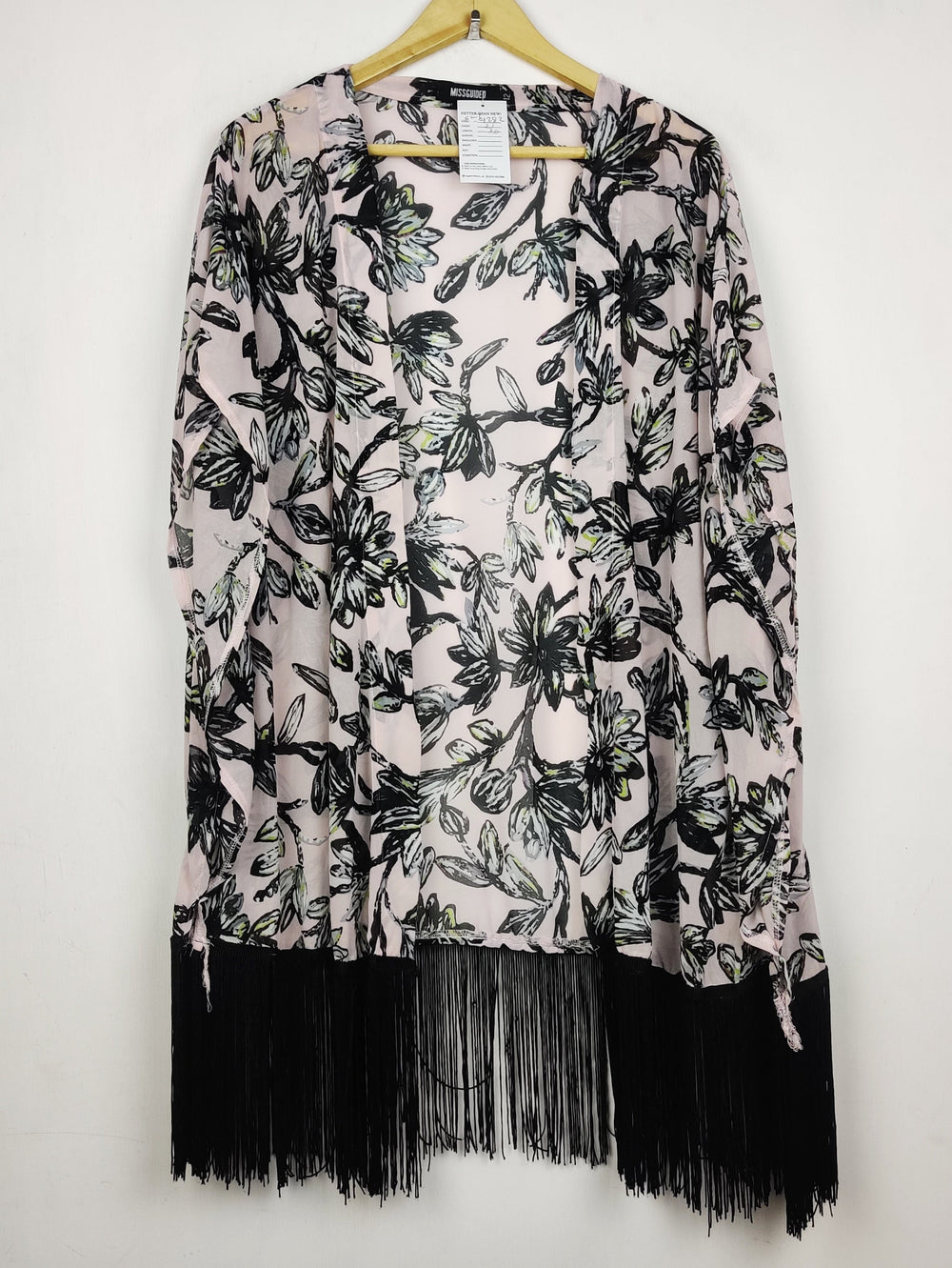 Buy online pre-used pre-loved 100% authentic & Original branded Missguided (SWT-9282) available in Pakistan. Top international brands avilable.