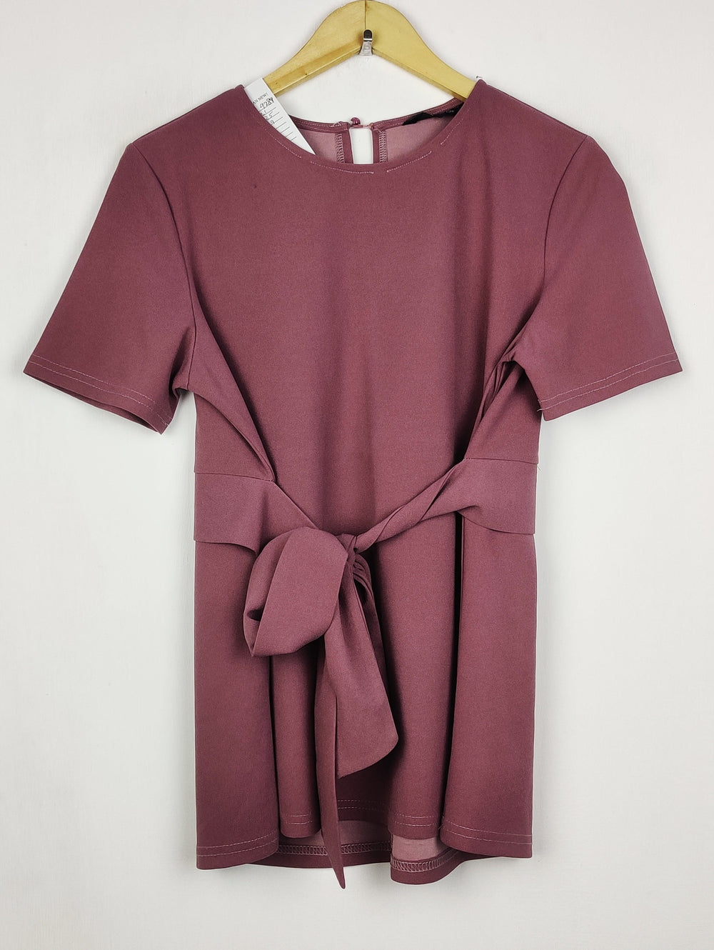 Buy online pre-used pre-loved 100% authentic & Original branded Shein (SWT-9289) available in Pakistan. Top international brands avilable.