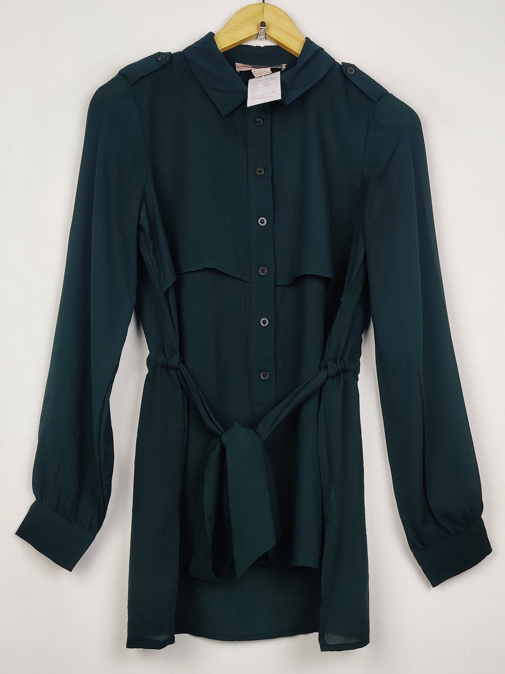 Buy online pre-used pre-loved 100% authentic & Original branded Love 21 (SWT-9342) available in Pakistan. Top international brands avilable.
