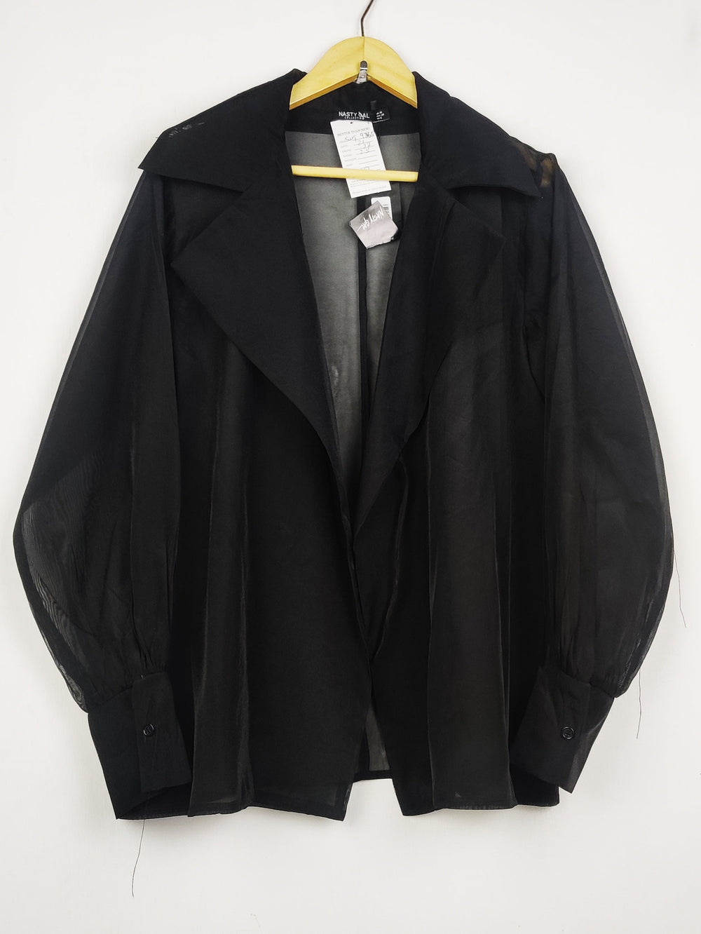 Buy online pre-used pre-loved 100% authentic & Original branded Nasty Gal (SWT-9365) available in Pakistan. Top international brands avilable.
