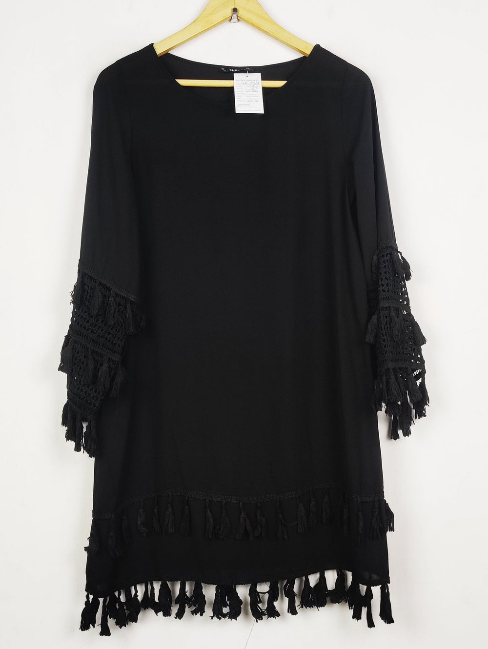 Buy online pre-used pre-loved 100% authentic & Original branded Shein (SWT-9368) available in Pakistan. Top international brands avilable.