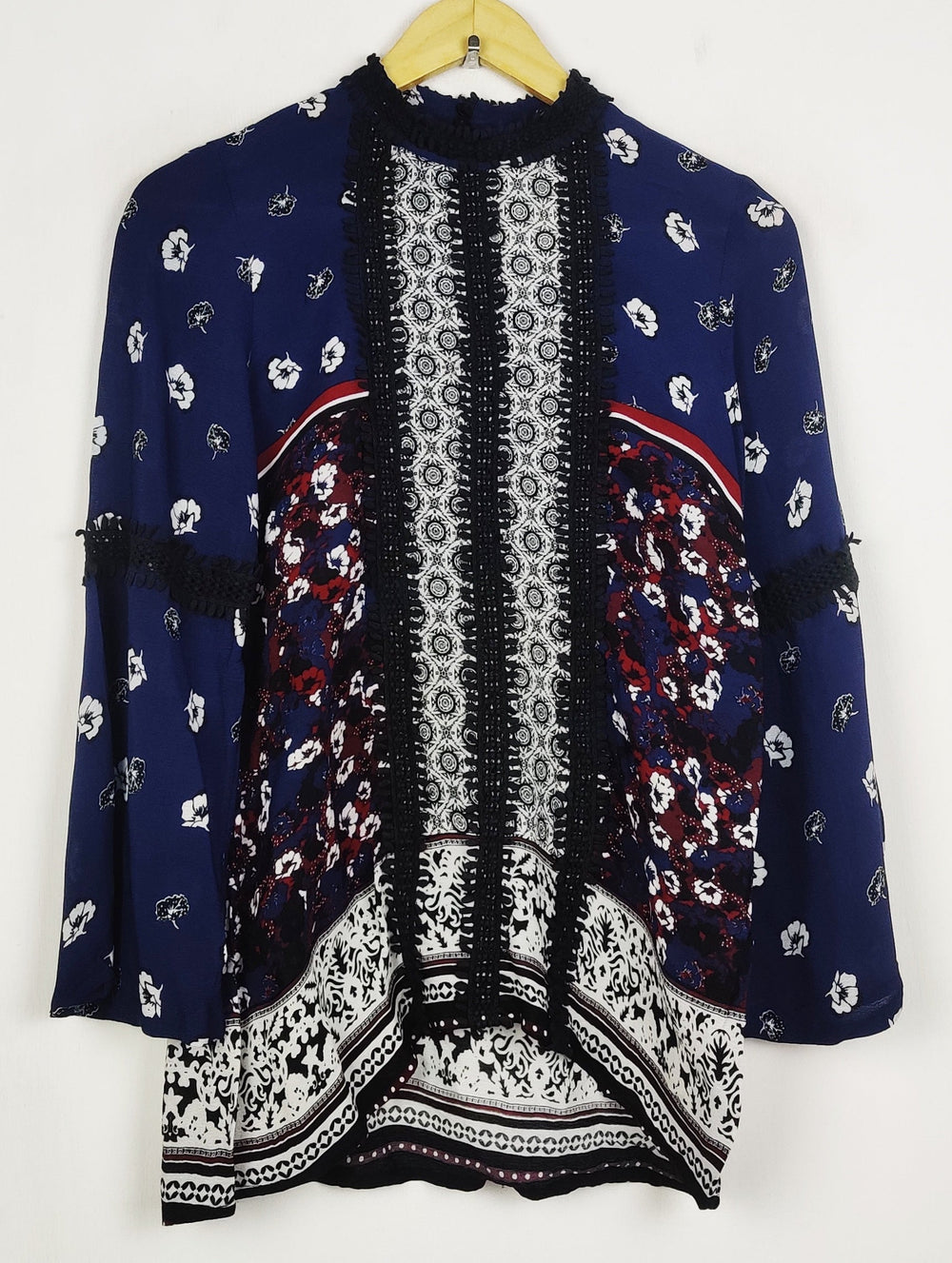 Buy online pre-used pre-loved 100% authentic & Original branded River Island (SWT-9377) available in Pakistan. Top international brands avilable.