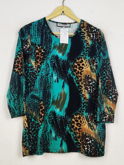 Buy online pre-used pre-loved 100% authentic & Original branded Paco Boutique (SWT-9395) available in Pakistan. Top international brands avilable.