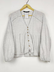 Buy online pre-used pre-loved 100% authentic & Original branded Zara (SWT-9439) available in Pakistan. Top international brands avilable.