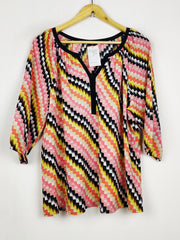 Buy online pre-used pre-loved 100% authentic & Original branded Ann Taylor (SWT-9479) available in Pakistan. Top international brands avilable.