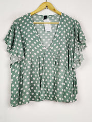 Buy online pre-used pre-loved 100% authentic & Original branded Shein (SWT-9496) available in Pakistan. Top international brands avilable.