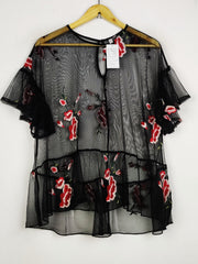 Buy online pre-used pre-loved 100% authentic & Original branded Asos (SWT-9504) available in Pakistan. Top international brands avilable.