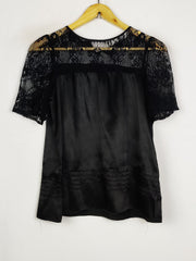 Buy online pre-used pre-loved 100% authentic & Original branded Unknown Brand (SWT-9554) available in Pakistan. Top international brands avilable.
