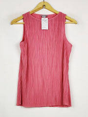 Buy online pre-used pre-loved 100% authentic & Original branded H&M (SWT-9562) available in Pakistan. Top international brands avilable.