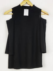 Buy online pre-used pre-loved 100% authentic & Original branded Unknown Brand (SWT-9604) available in Pakistan. Top international brands avilable.