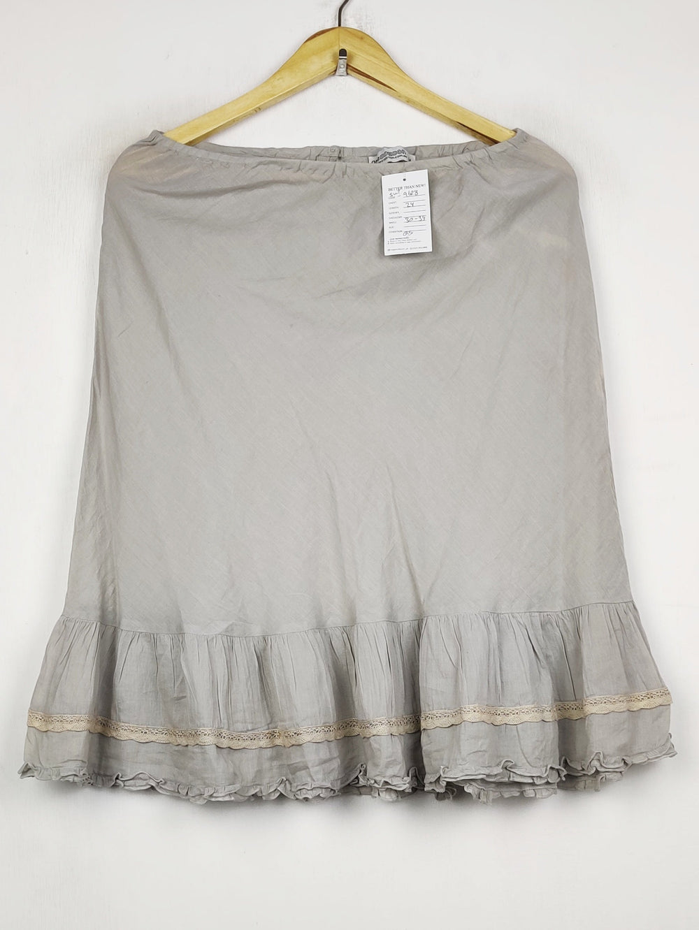 Buy online pre-used pre-loved 100% authentic & Original branded One Season (SWT-9628) available in Pakistan. Top international brands avilable.