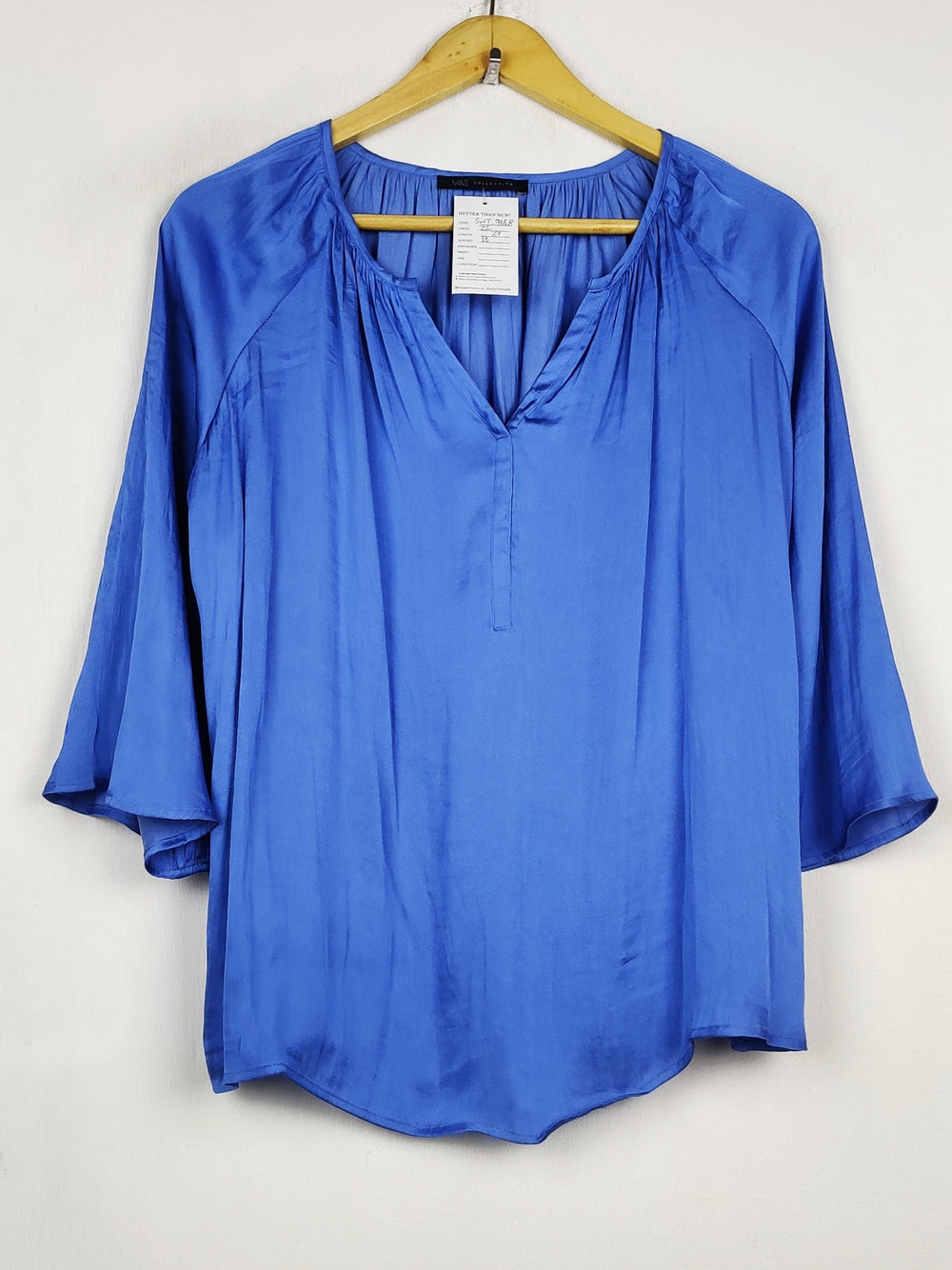 Buy online pre-used pre-loved 100% authentic & Original branded Marks & Spencer (SWT-9688) available in Pakistan. Top international brands avilable.