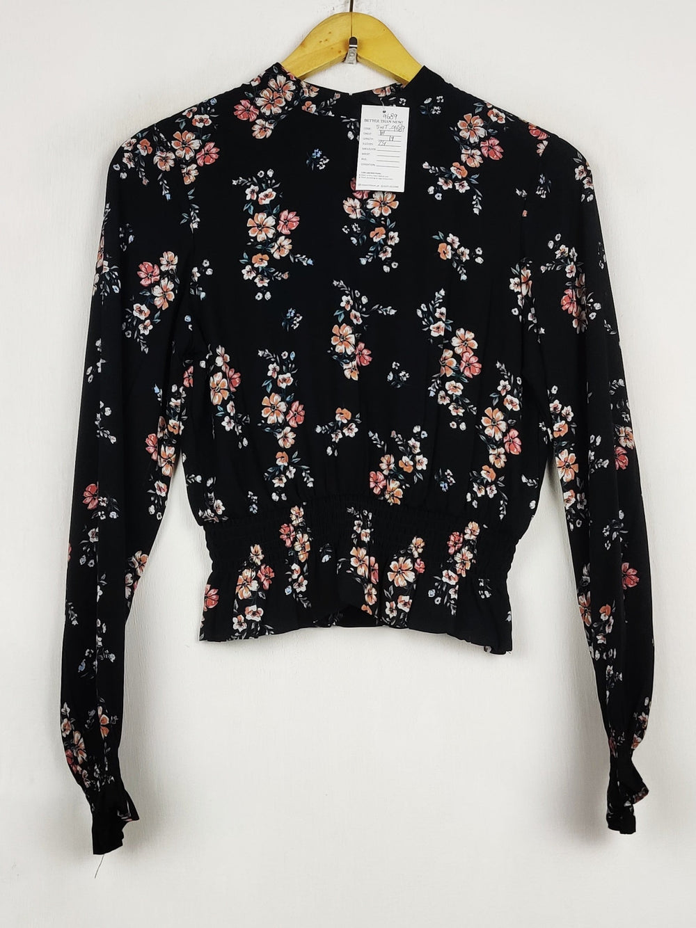 Buy online pre-used pre-loved 100% authentic & Original branded H&M (SWT-9689) available in Pakistan. Top international brands avilable.